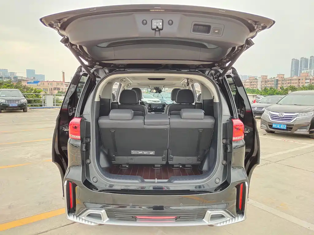 TRUMPCHI M8 2021