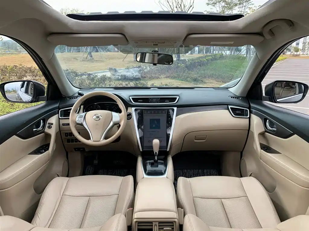 NISSAN X-TRAIL 2017