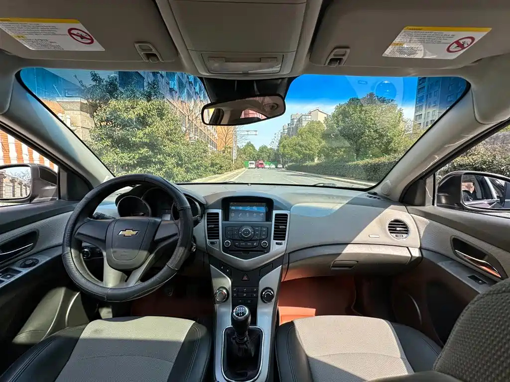 CHEVROLET CRUZE 2012