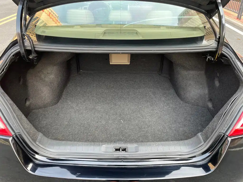 NISSAN TEANA 2014