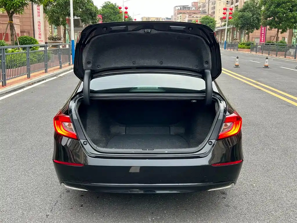 HONDA ACCORD 2019