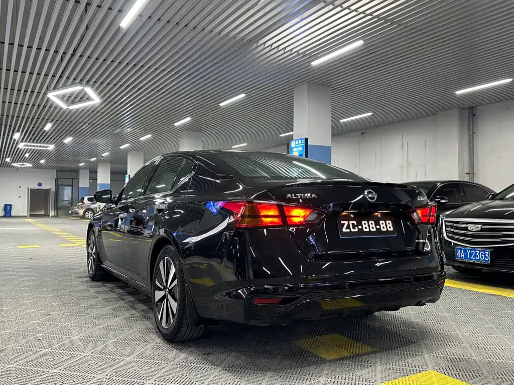 NISSAN TEANA 2021