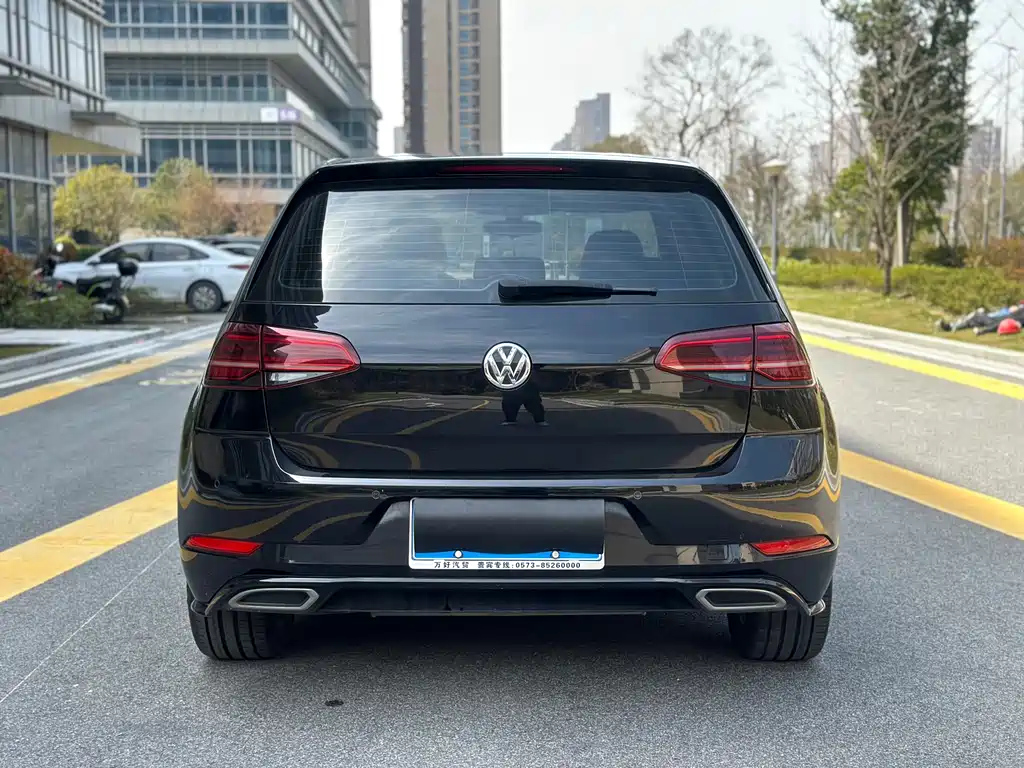 VOLKSWAGEN GOLF 2018