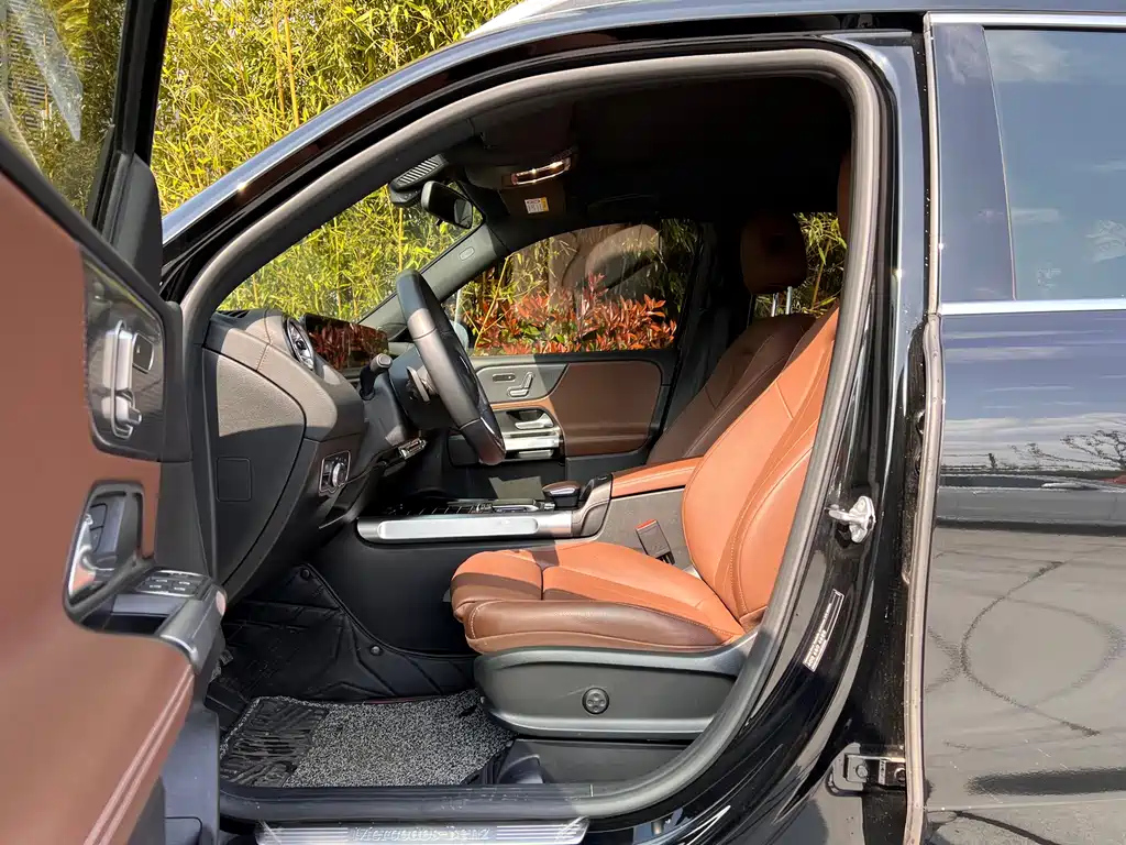 MERCEDES BENZ GLB 2022