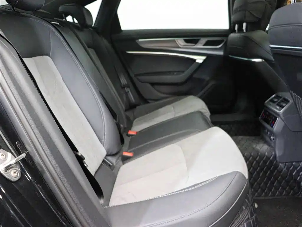 AUDI A6L 2023