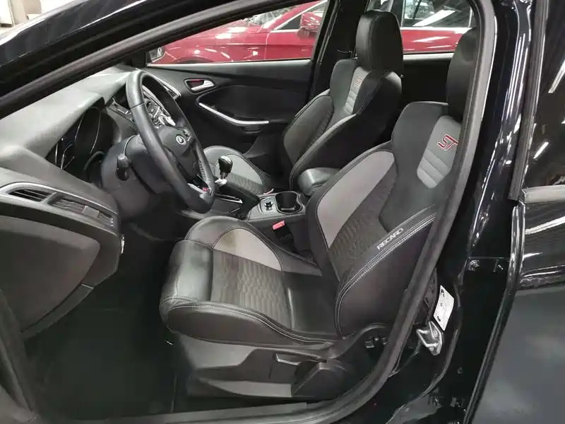 FORD FOCUS IMPORT 2014