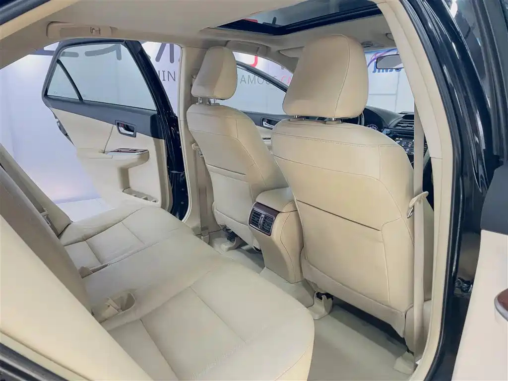 TOYOTA CAMRY 2013
