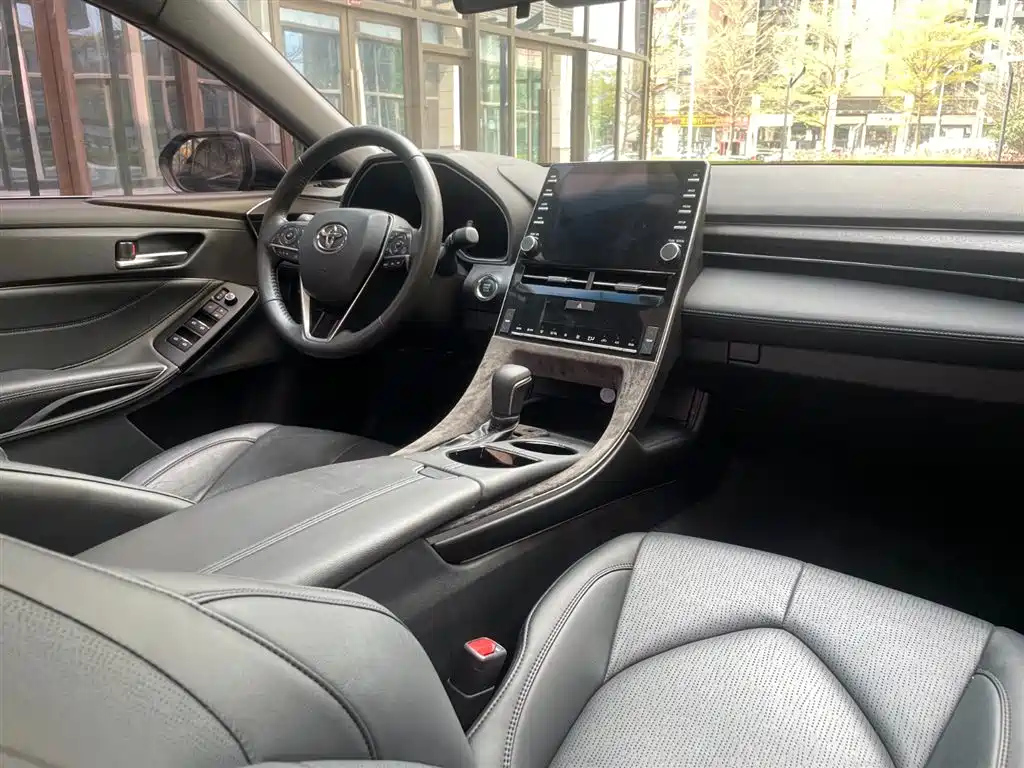 TOYOTA AVALON 2022