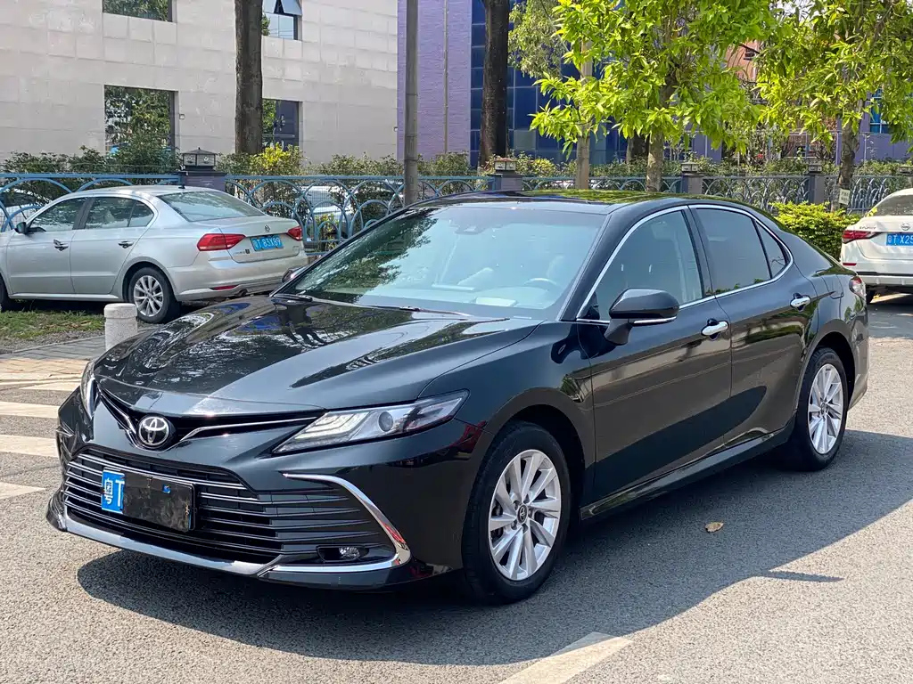 TOYOTA CAMRY 2023