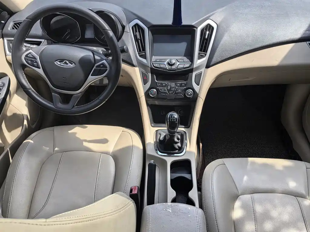 CHERY ARRIZO 7 2015