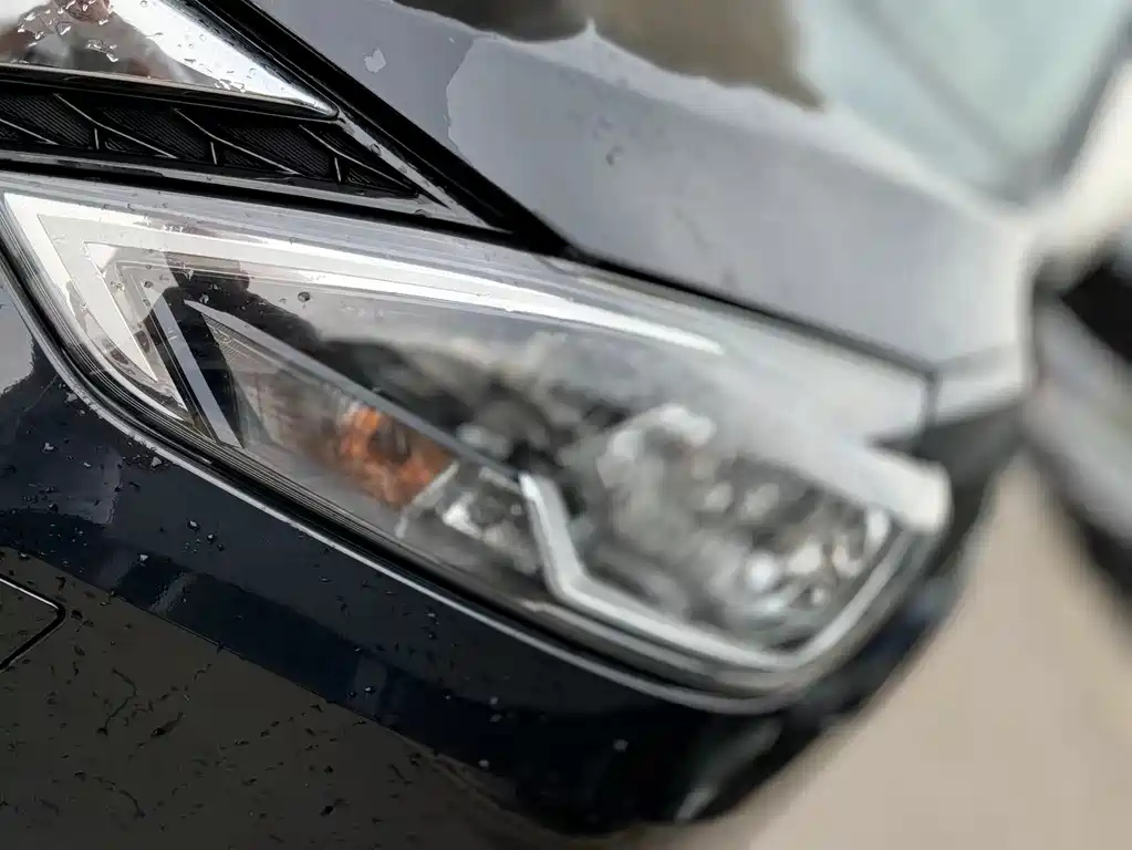 NISSAN SYLPHY 2019