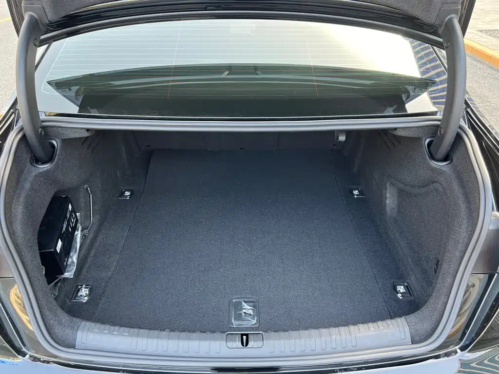 AUDI A6L 2023