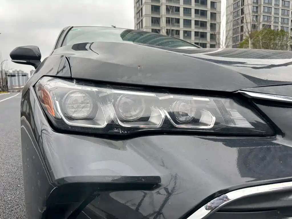 TOYOTA AVALON 2020