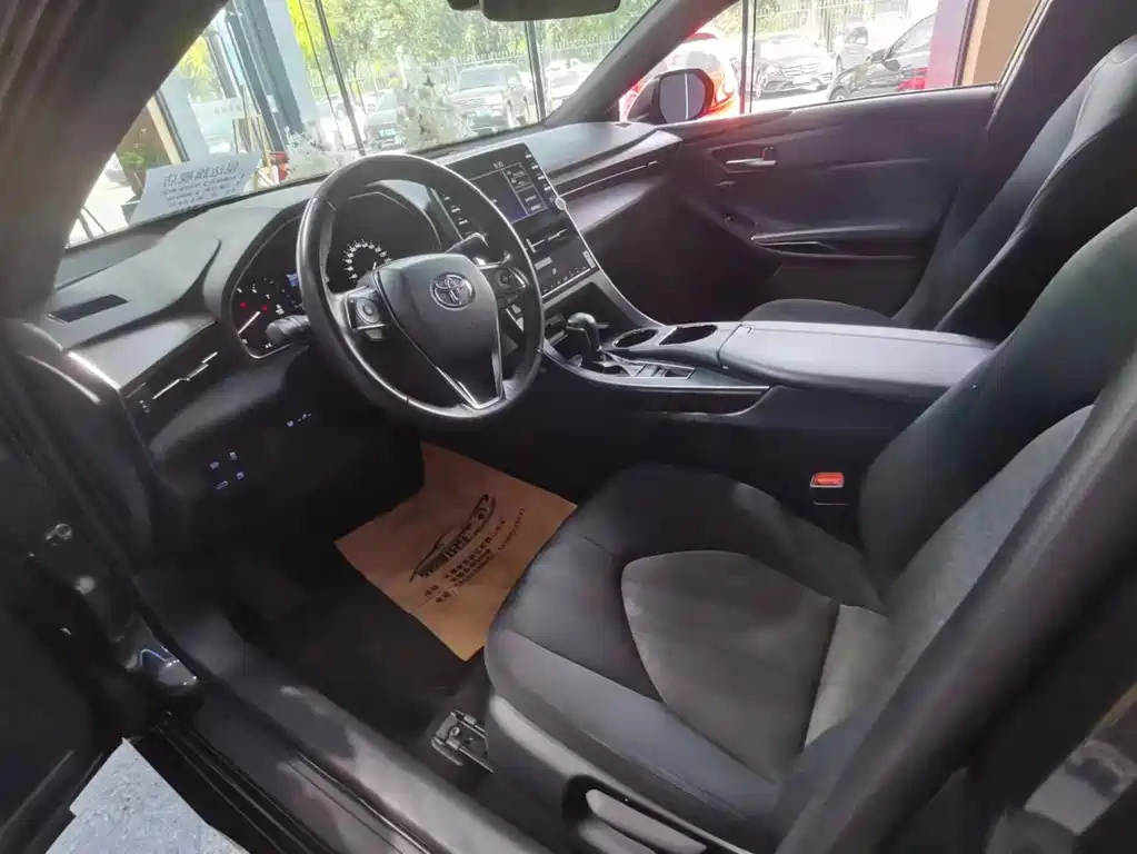 TOYOTA AVALON 2020