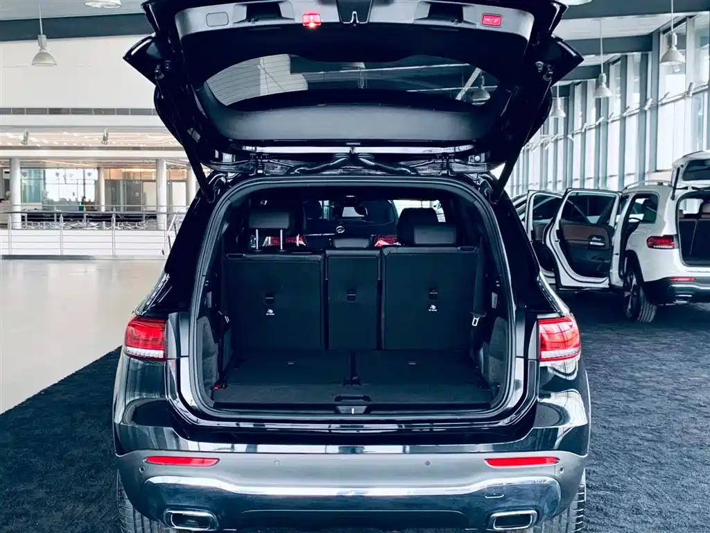 MERCEDES BENZ GLB 2023