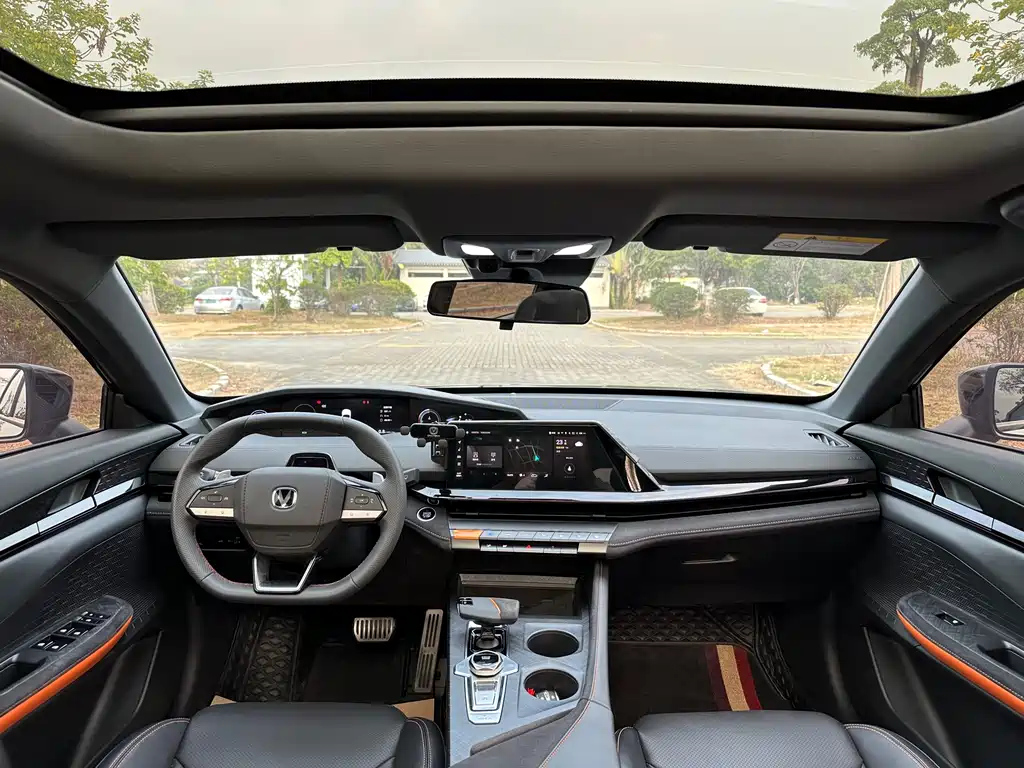 CHANGAN UNI-V 2023