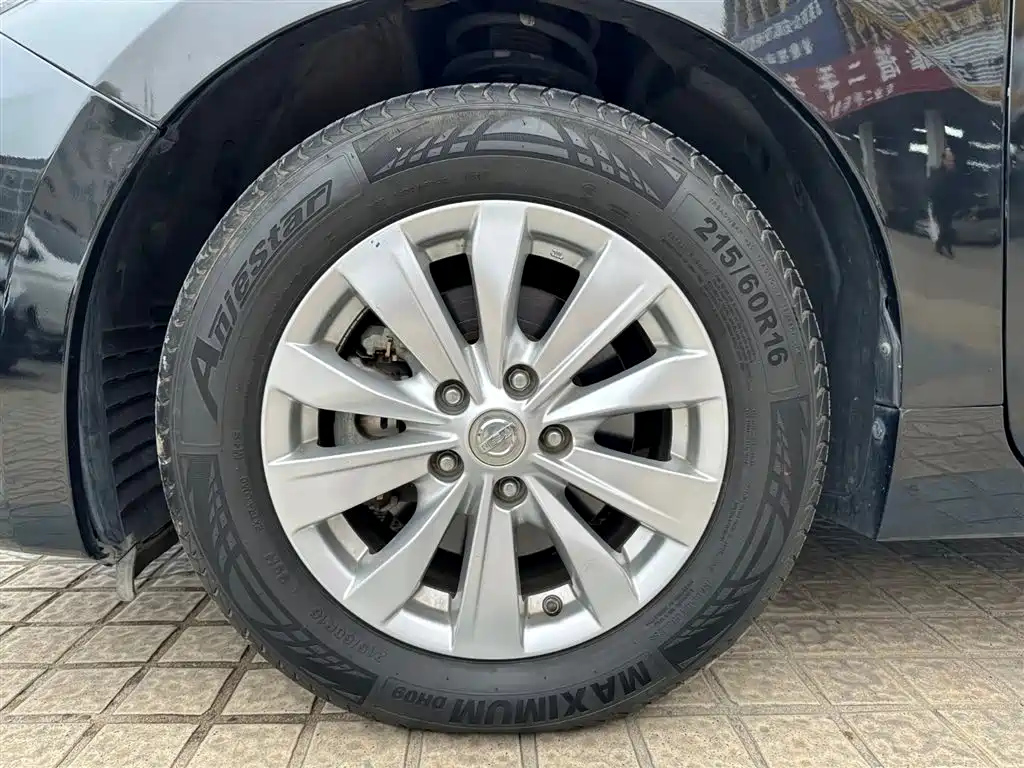 NISSAN TEANA 2019