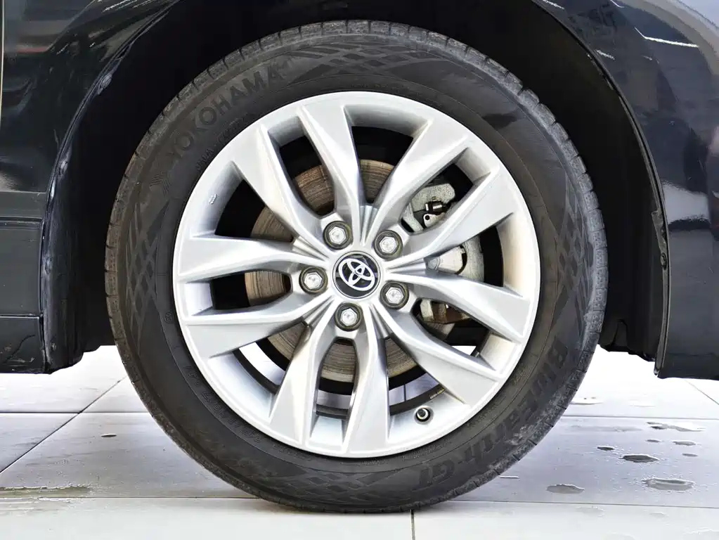 TOYOTA AVALON 2021