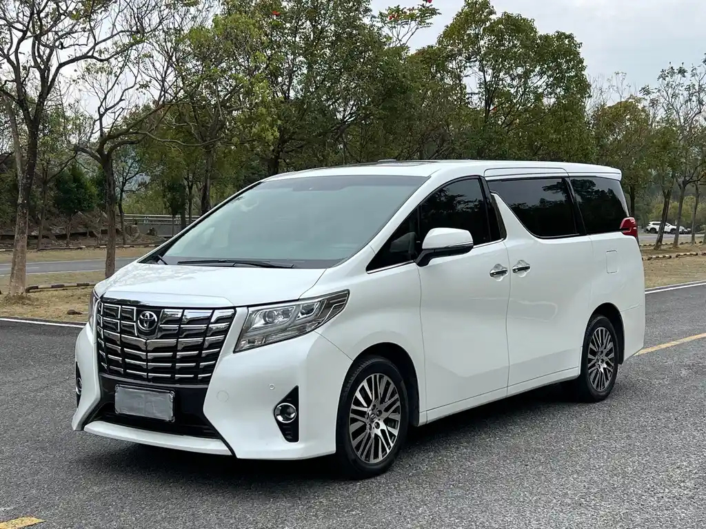 TOYOTA ALPHARD 2015