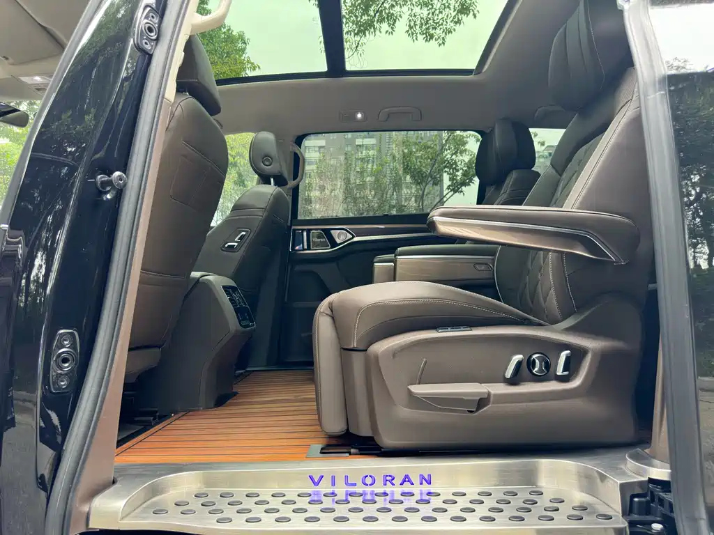 VOLKSWAGEN VILORAN 2020