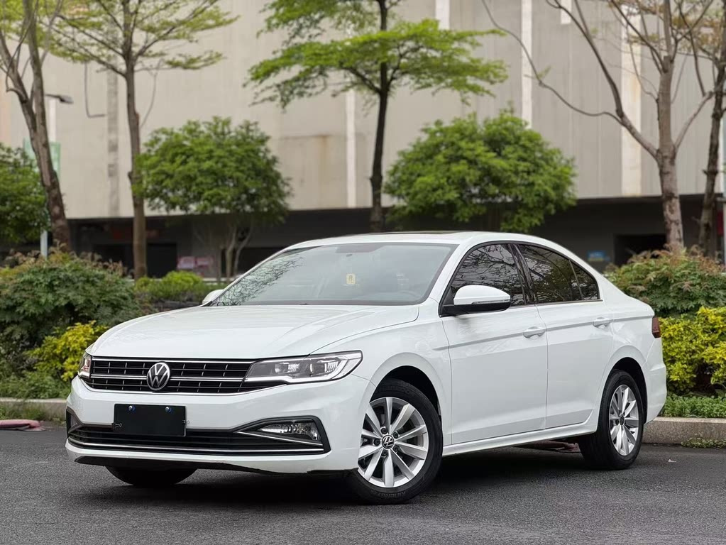 VOLKSWAGEN BORA 2021