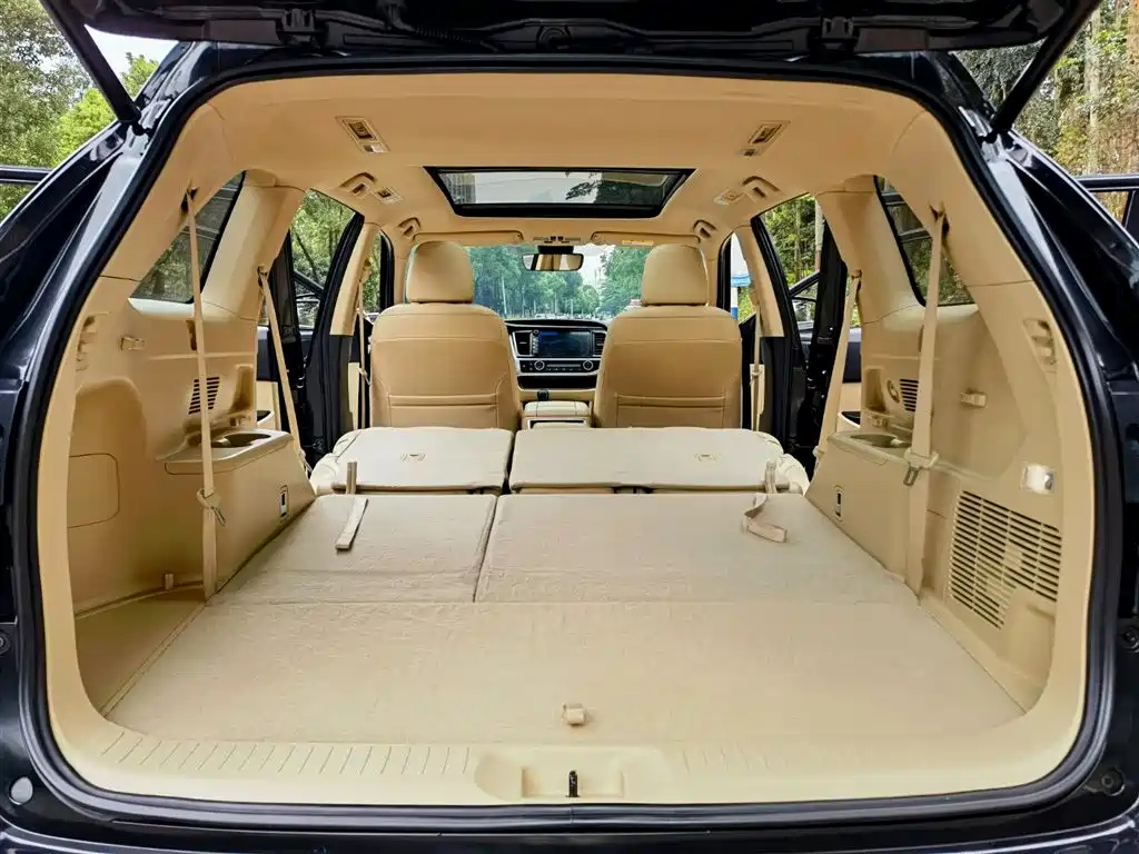 TOYOTA HIGHLANDER 2020