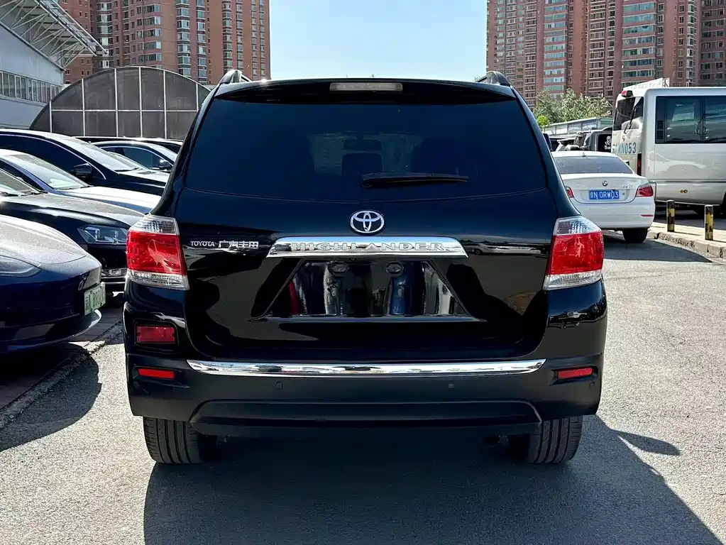 TOYOTA HIGHLANDER 2014