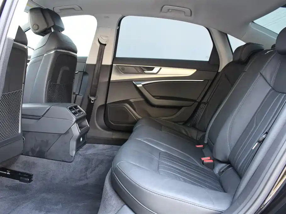 AUDI A6L 2021