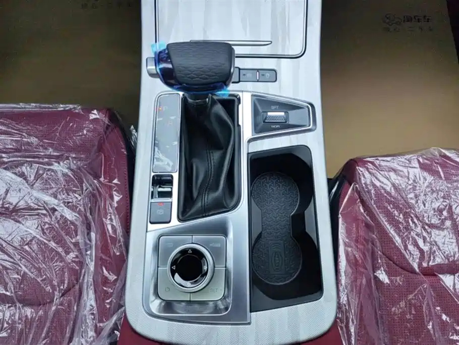 JETOUR X70 PLUS 2025