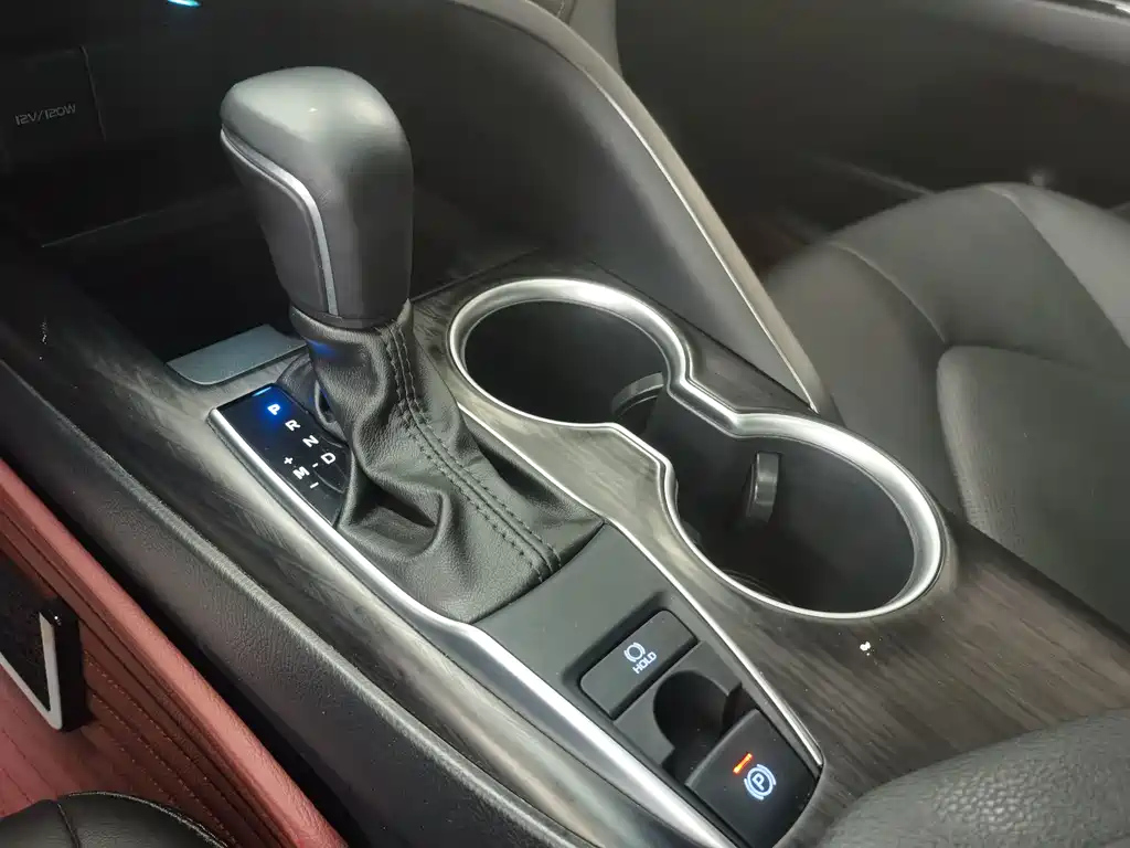 TOYOTA CAMRY 2022