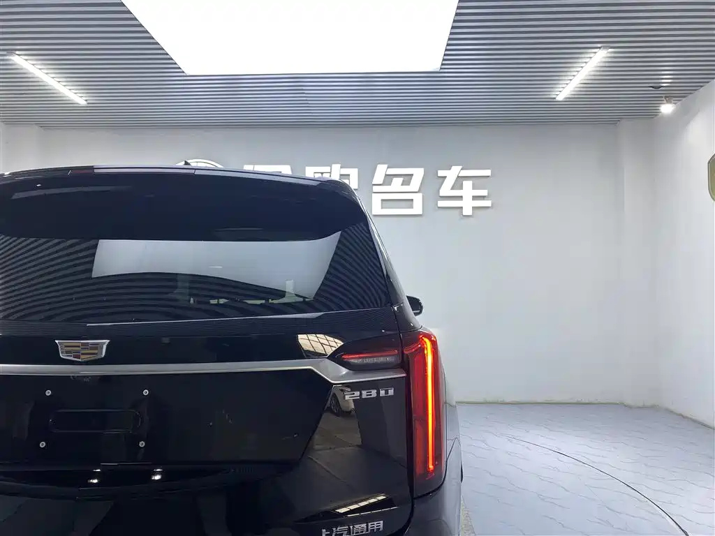 CADILLAC XT6 2021