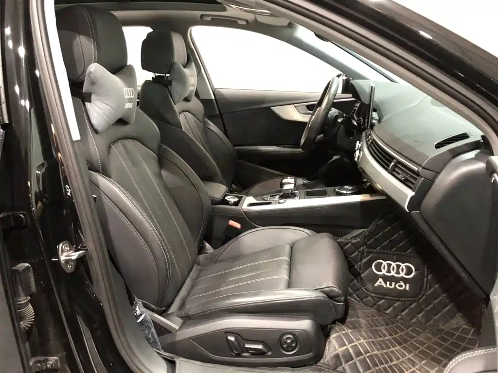 AUDI A4L 2022