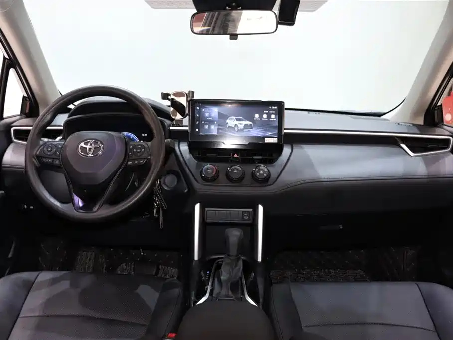 TOYOTA COROLLA CROSS 2023
