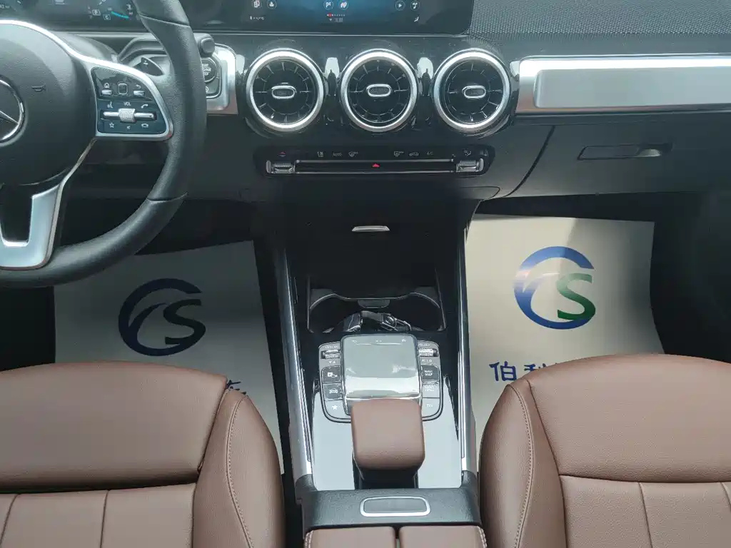 MERCEDES BENZ GLB 2022