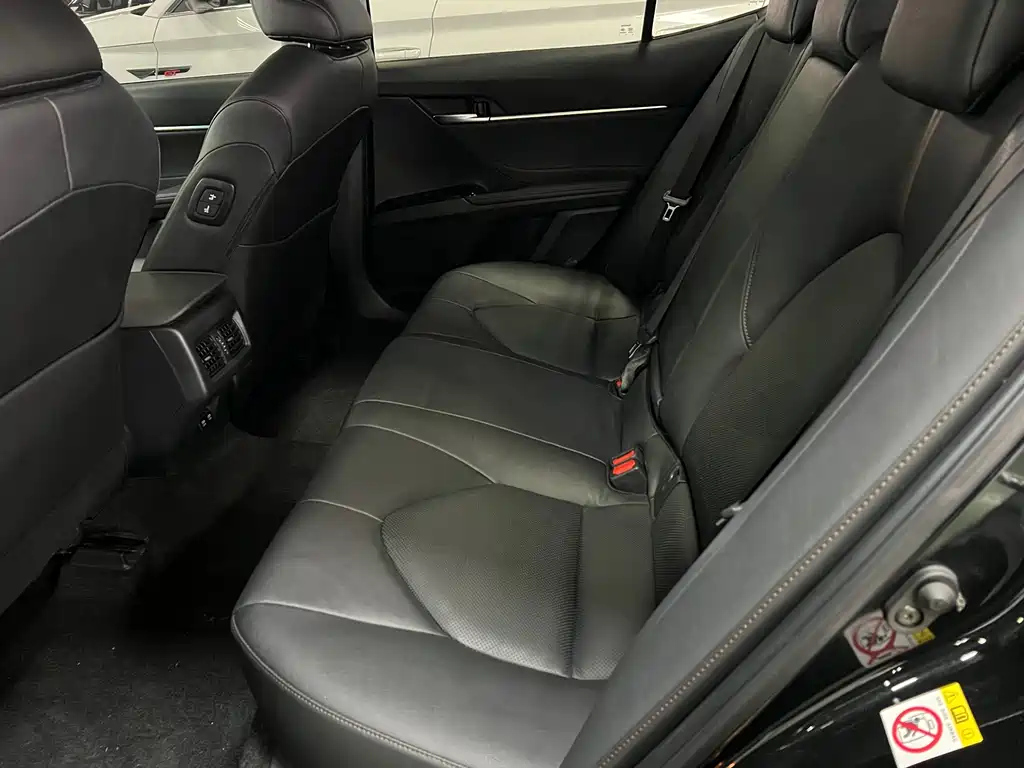 TOYOTA CAMRY 2018