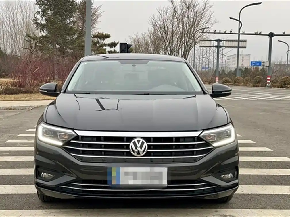 VOLKSWAGEN SAGITAR 2021