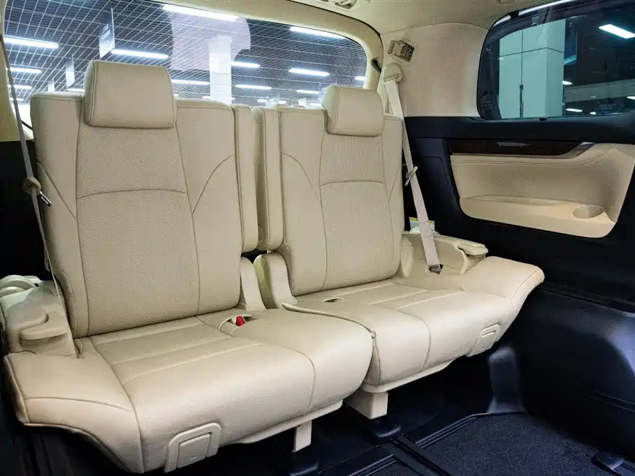TOYOTA ALPHARD 2019