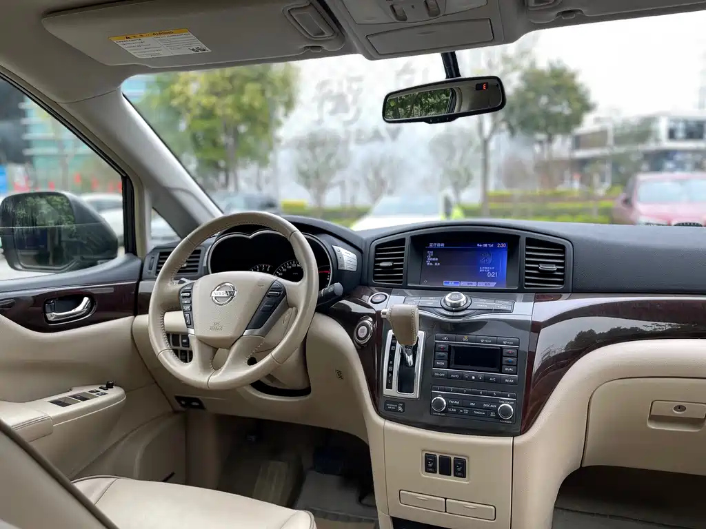 NISSAN QUEST 2014