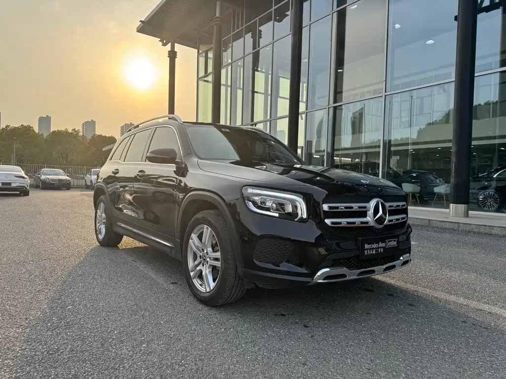MERCEDES BENZ GLB 2022