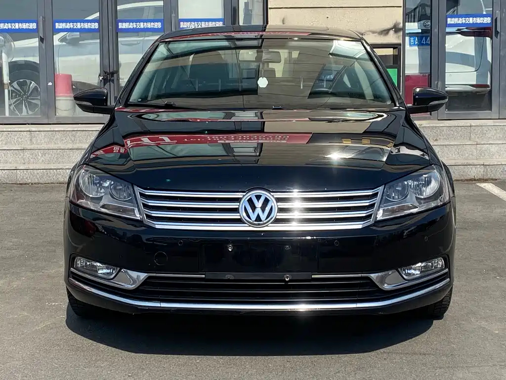 VOLKSWAGEN MAGOTAN 2013