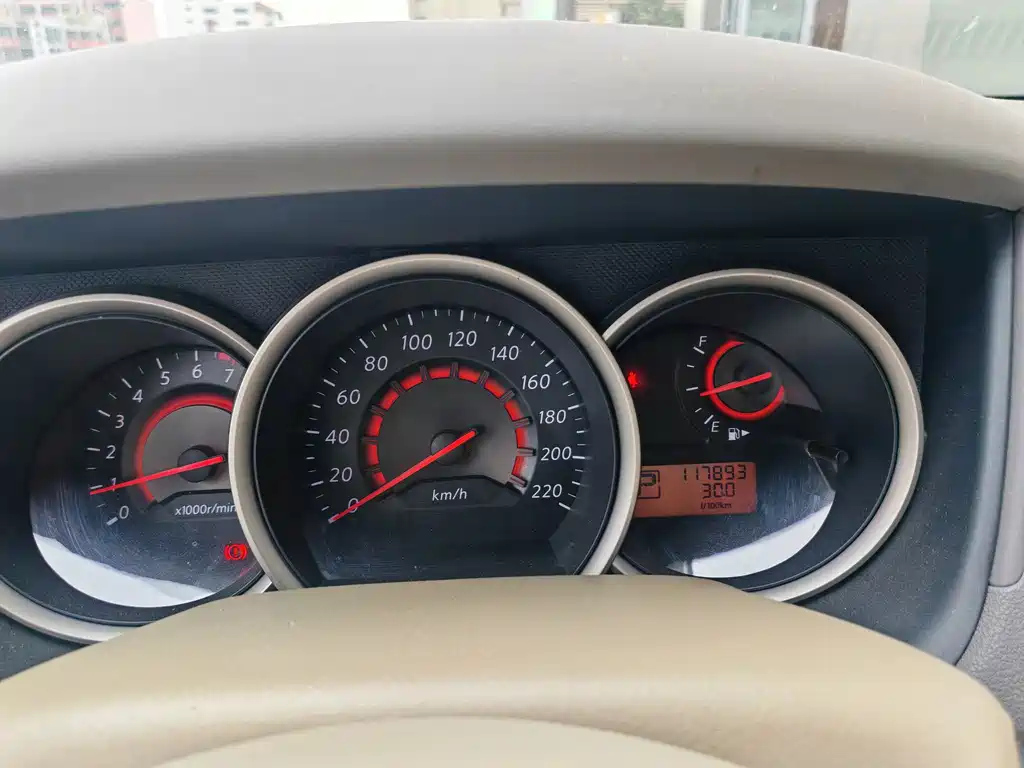 NISSAN SYLPHY 2015