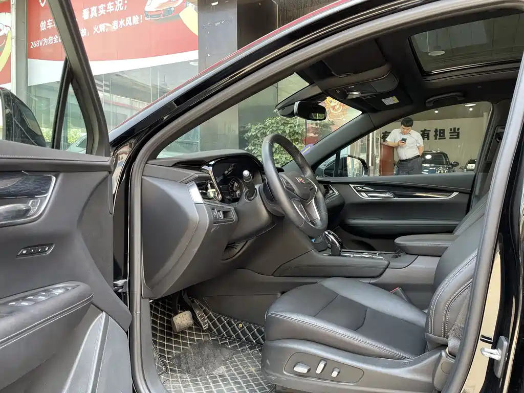 CADILLAC XT5 2022