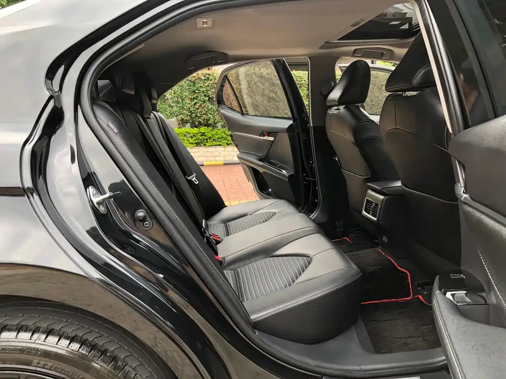 TOYOTA CAMRY 2023