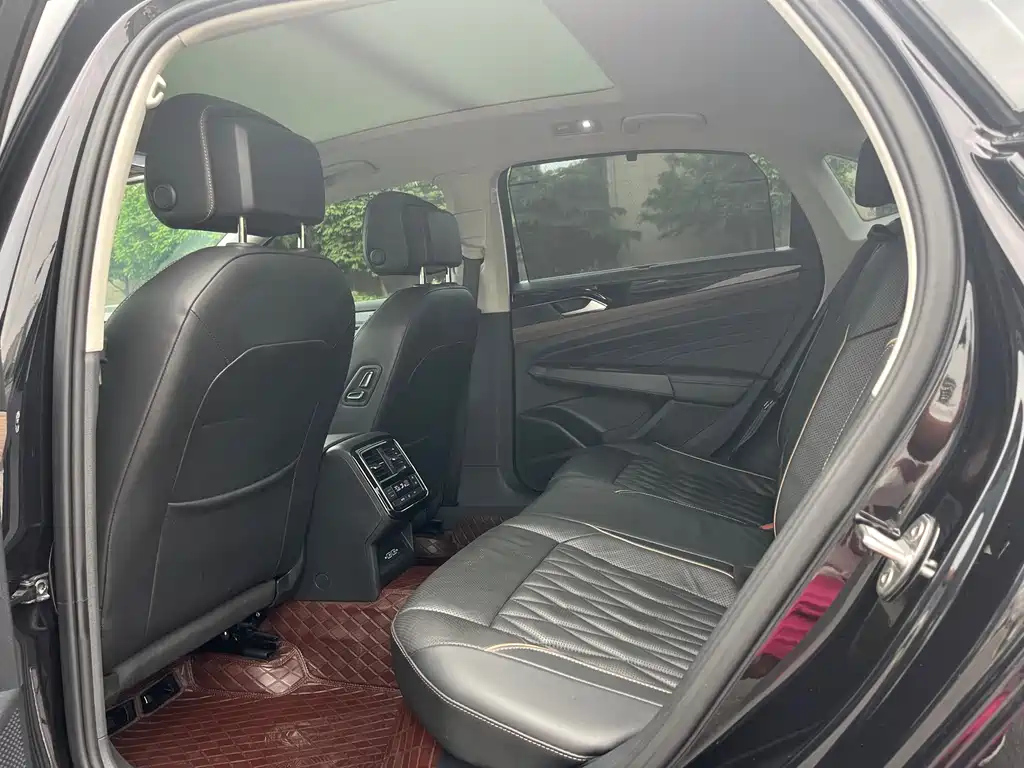VOLKSWAGEN PASSAT 2020