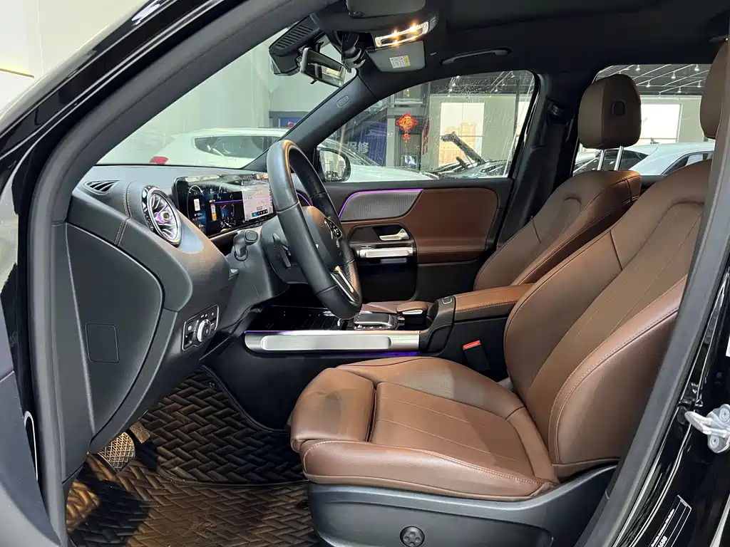 MERCEDES BENZ GLB 2021