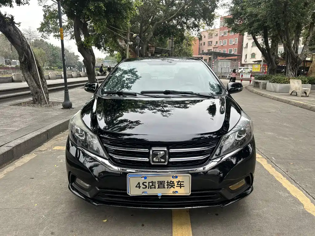 ZOTYE Z300 2015