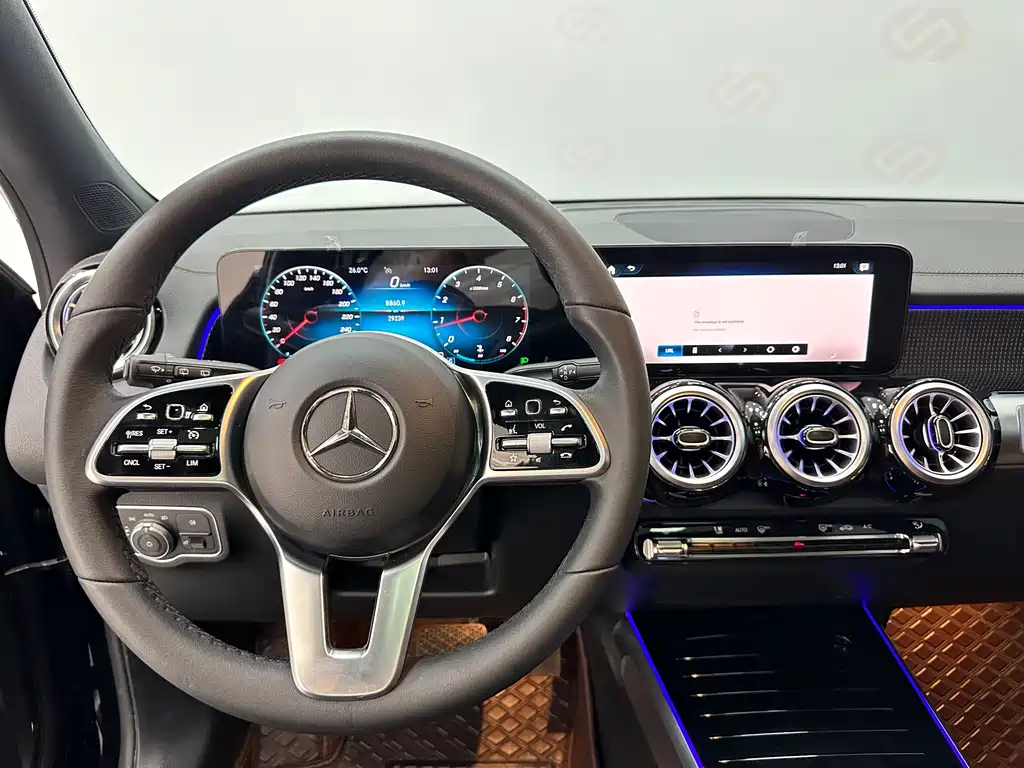 MERCEDES BENZ GLB 2022