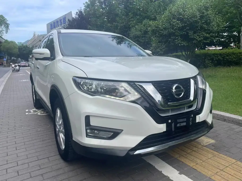 NISSAN X-TRAIL 2017