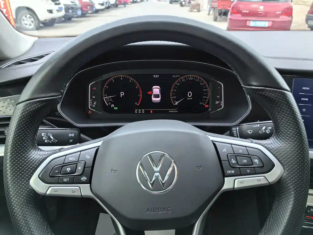 VOLKSWAGEN PASSAT 2022