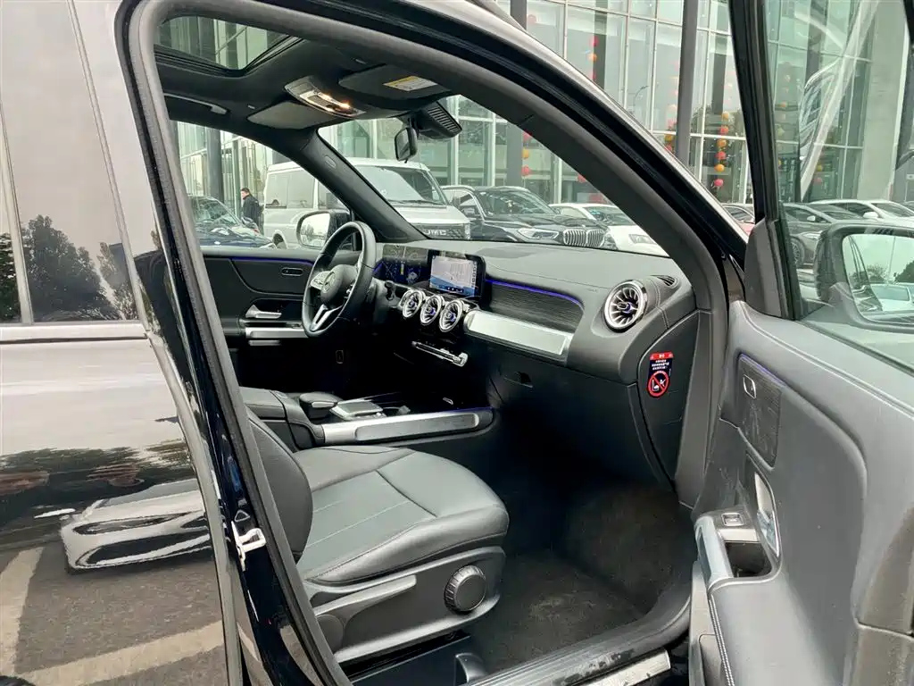 MERCEDES BENZ GLB 2022